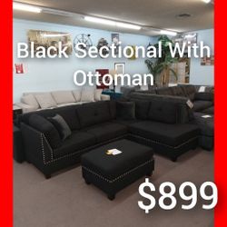 🤓 Black Sectional With Ottoman 