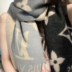 designer style scarf 