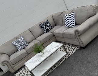Sectional couch