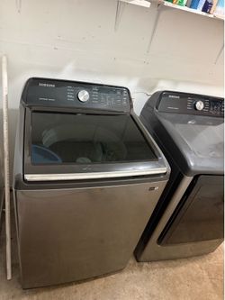 PRICE REDUCED! Samsung 2023 Washer/Dryer Set