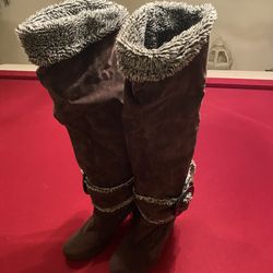 BROWN SUEDE KNEE HIGH BOOTS