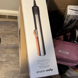 Dyson Airstrait And Supersonic