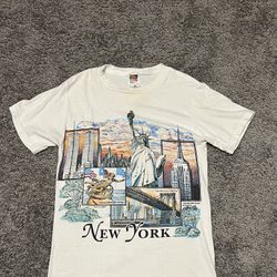 1997 Vintage New York Hanes Tag T Shirt size Small