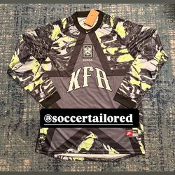 Soccer jersey size L
