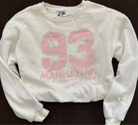 Juniors Crop Sweater Medium