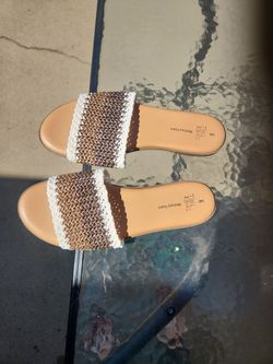 Time and Tru Woven Slide Sandals Size 9