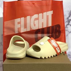✅ Authentic Adidas Yeezy Slides “Desert Sand” – Men’s 4 / Women’s 6 In-Hand