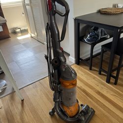 Dyson Vacuum 