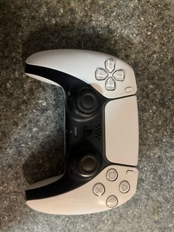 Slightly used nearly perfect condition ps5 controller