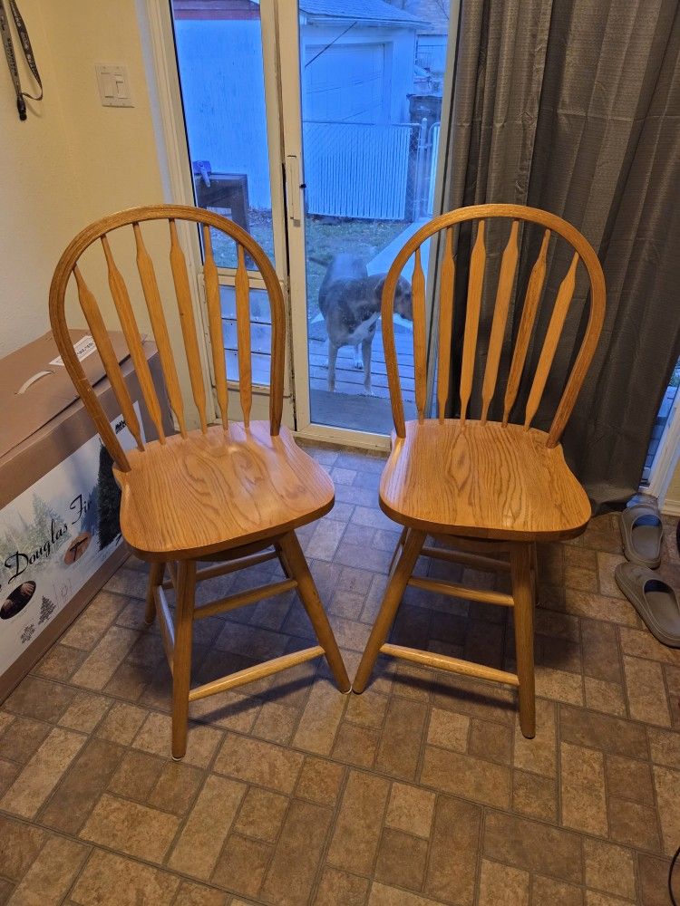 Set Of 2 Solid Oak Swivel Bar Stools