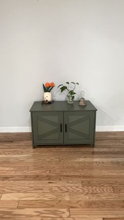 Homhedy Cat Litter Box Enclosure,Litter Box Furniture Hidden with Barn Door,Wooden Cat Washroom Furniture,Fit Most of Litter Box, Green, CL50L