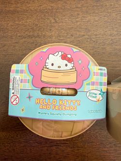Hello Kitty and Friends Mystery Squishy Dumpling Glitter Edition