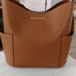 Michael Kors Bag.