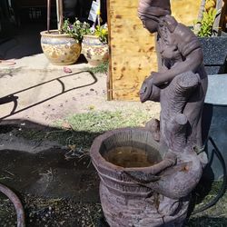 Cement water fountain with pump