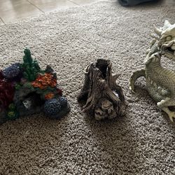 3 Aquarium Decorations Set