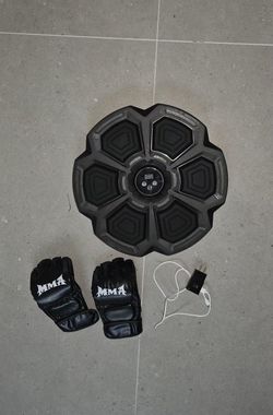 Music Boxing Machine