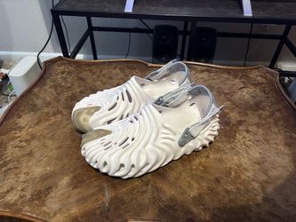 Salehe Bembury Crocs Sz 10