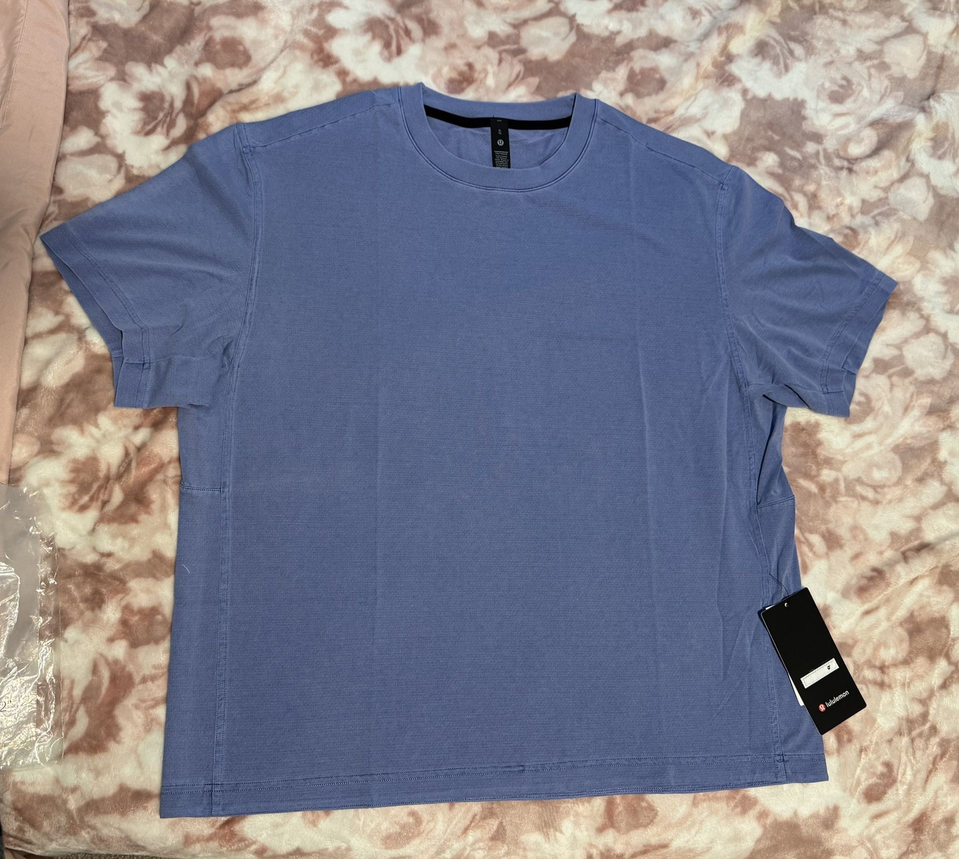 Lululemon Men XL