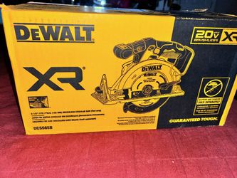 Dewalt Saw