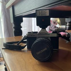 Pentax K1000 35mm Camera