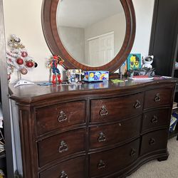 King bed and dresser set