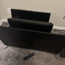 TV Bundle 4 TVs Two 42 And Two Smaller 32 And Under 