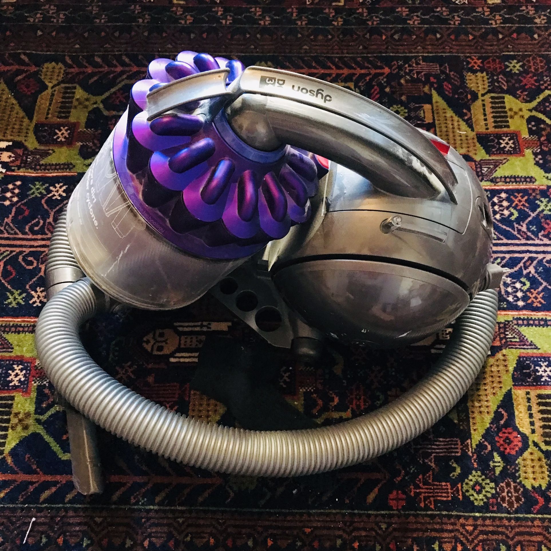 Dyson DC39 Vacuum Cleaner