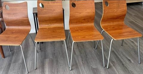 Set of 6 Bentwood Dining Chairs Each $15
