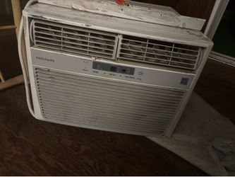 Frigidaire window AC unit