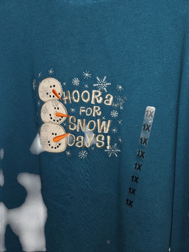 Women's Holiday Sweatshirt