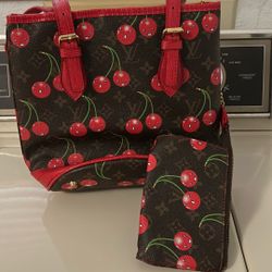 Louis Vuitton Bucket Handbag
