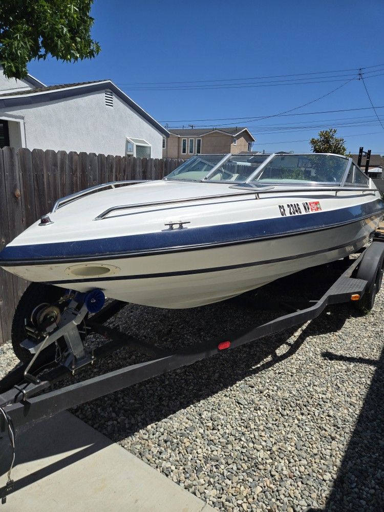 1994 Mariah Shabah Z211 Cabin Boat