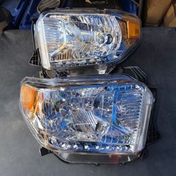2014 to 2021 Toyota Tundra Headlights