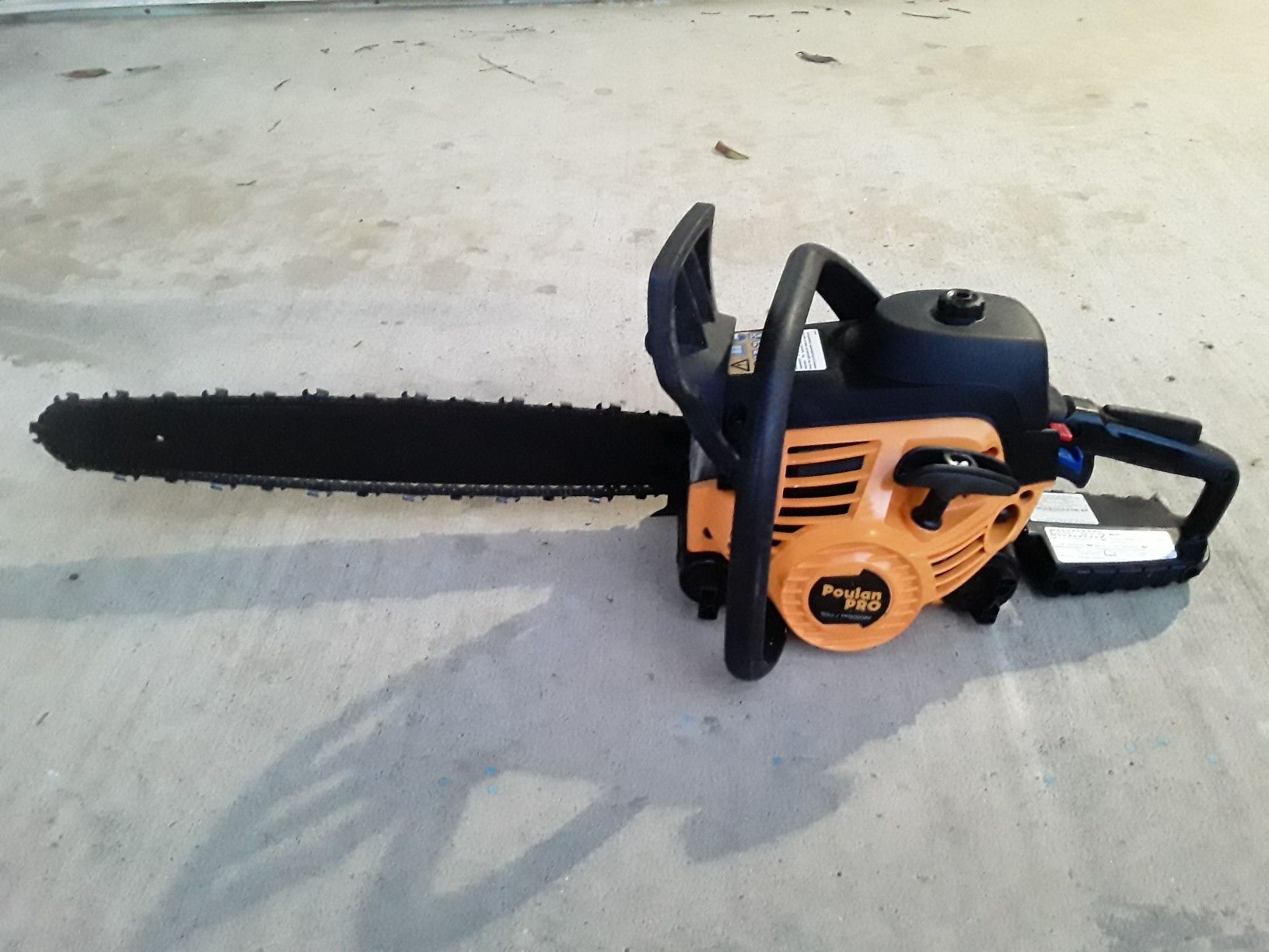 Gas Chainsaw 20 inches