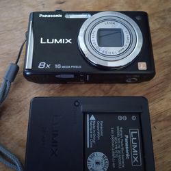 PANASONIC LUMIX DIGITAL CAMERA 3.0" LCD SMART TOUCH SCREEN HIGH RESOLUTION HD 720P MOVIE 8X OPTICAL ZOOM 16 MPX + SD CARD TESTED WORK GREAT CONDITION 