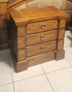 Free Night stand