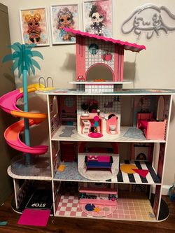 LOL dollhouse