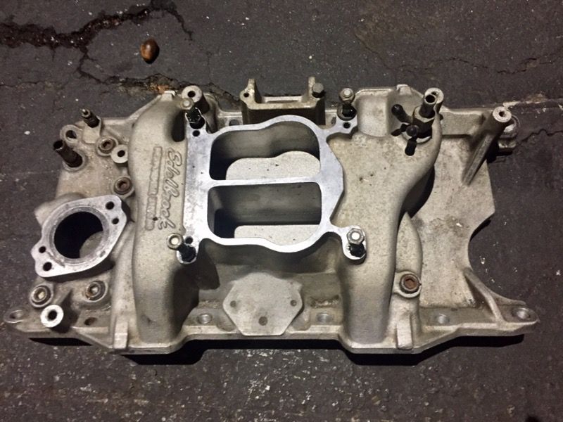 Edelbrock Performer 318/360 Intake Manifold 2176