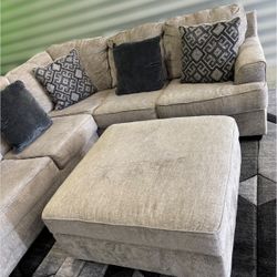 Ashley Furniture Sectional Sofa Couch (DELIVERY AVAILABLE)