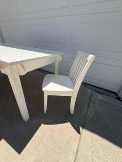 Children white table and 2 chairs