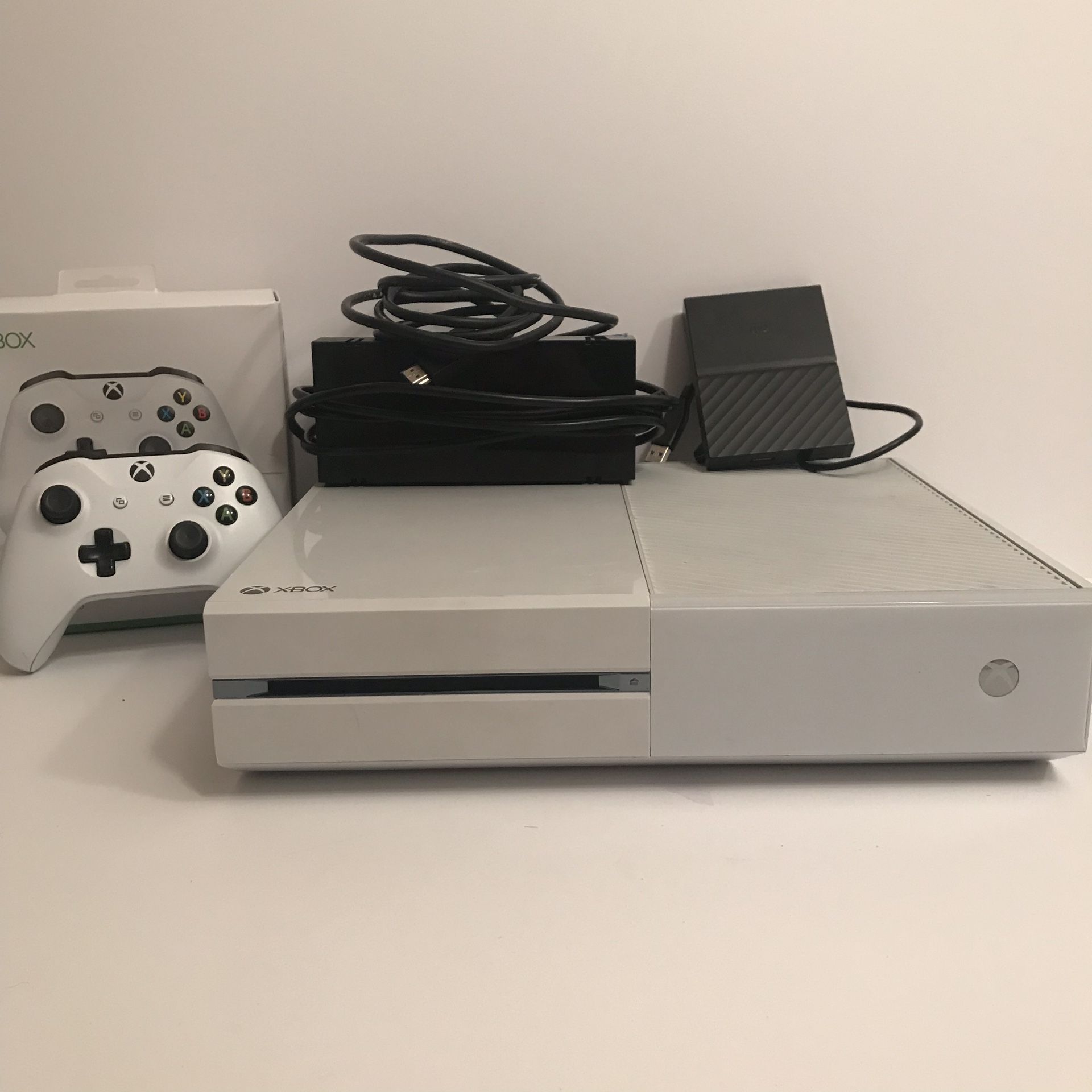 Xbox One - White - 1 TB w/ 1 TB Hard Drive