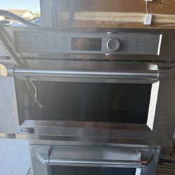 Magic Chef Single Electric Wall Oven with Convection Feature for Cooking & Baking, And Microwave 
