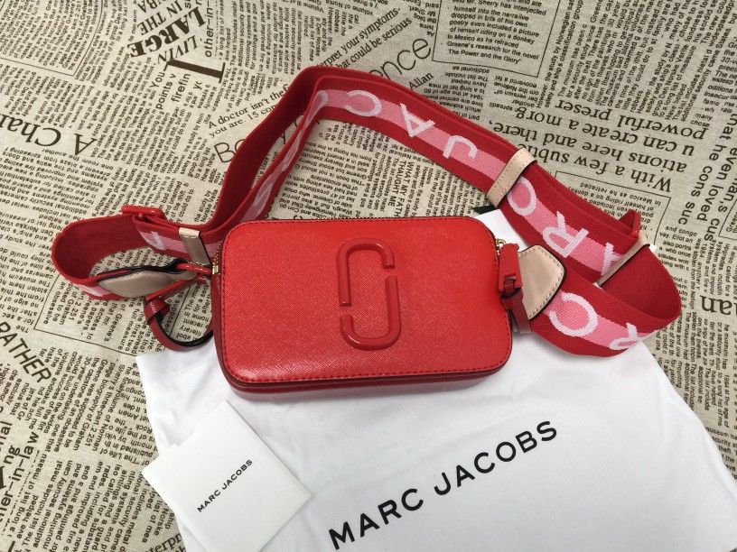 Marc Jacobs Snapshot Crossbody Bag Sandcastle Red Multi