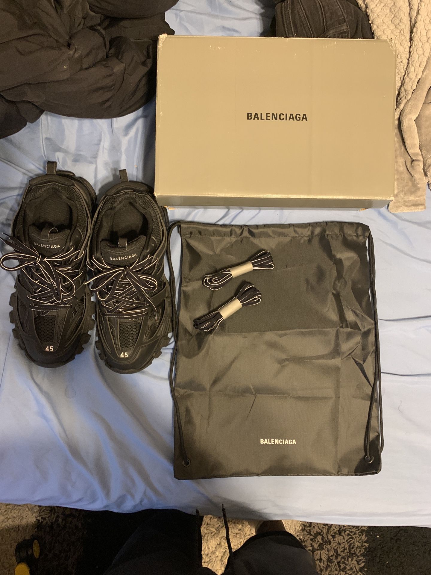 balenciaga track