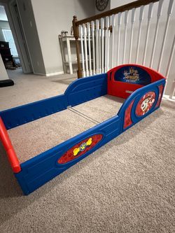 Toddler cars bed
