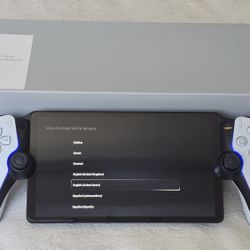 PlayStation Portal – Excellent Condition w/ Box. 165 Firm