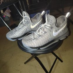 NIKE  KEVIN DURANT  KD9 YOUTH 7