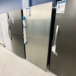 FRIGIDAIRE PROFESSIONAL 19 CU. FT. SINGLE DOR REFRIGERATOR‼️