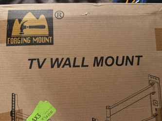 TV Mount - Single Stud Articulating