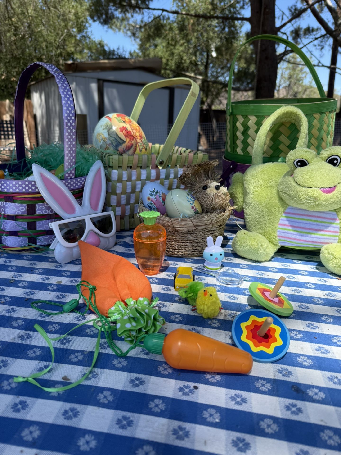 Free Easter Baskets, Grass, & More